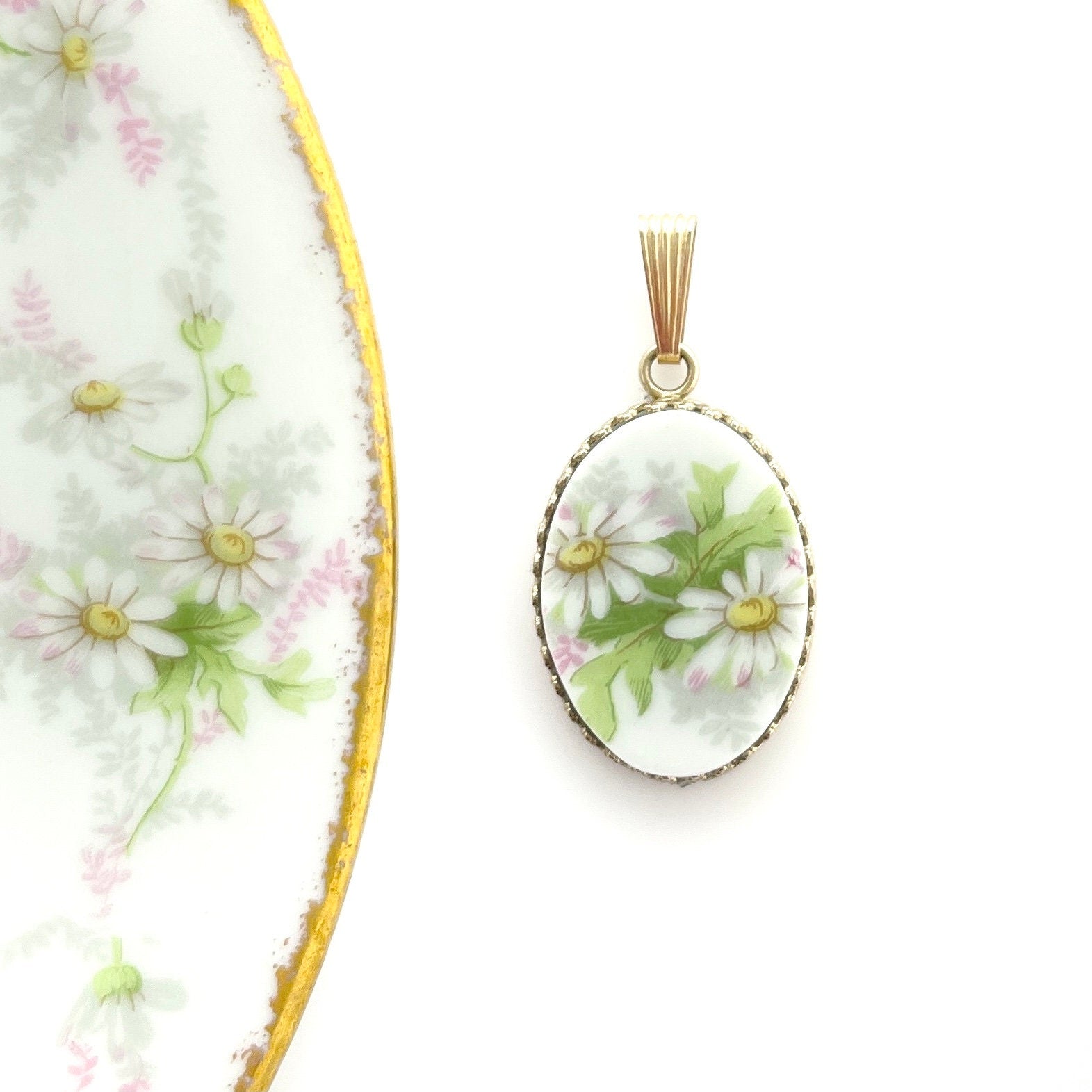 14k Gold Daisy Pendant, Broken China Jewelry, 20th Anniversary Gift for Wife, Gifts for Women, Limoges China Solid Gold Artisan Jewelry