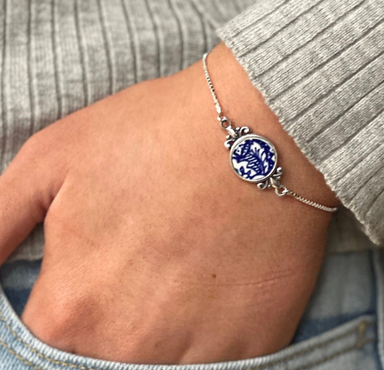 Adjustable Blue Willow Bolo Bracelet