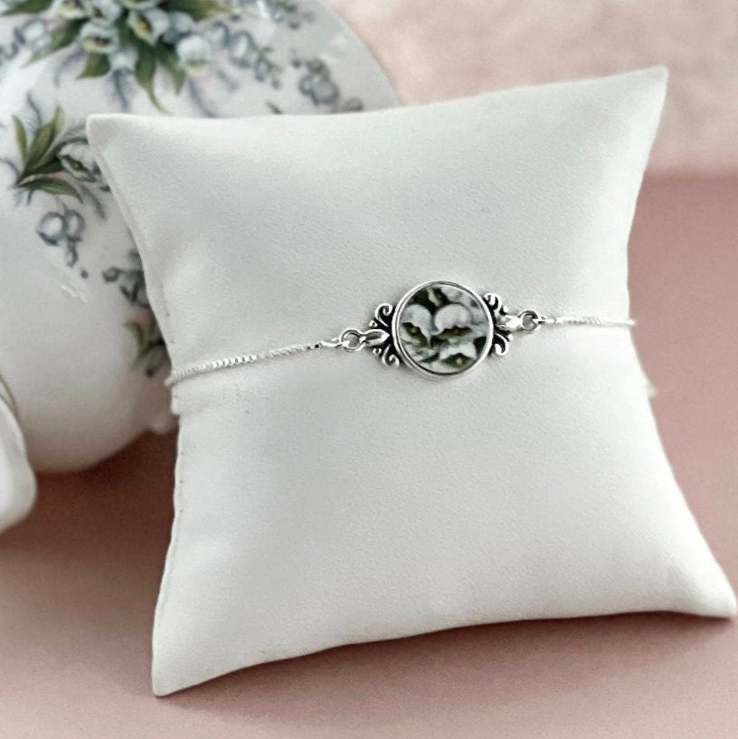 Adjustable Lily of the Valley Bolo Bracelet, Dainty Sterling Silver Bracelet, Unique Broken China Jewelry Gifts for Women, Handmade Jewelry