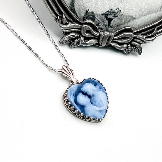 Romantic Couple Cameo Necklace, Heart Pendant, Anniversary Gift for Women