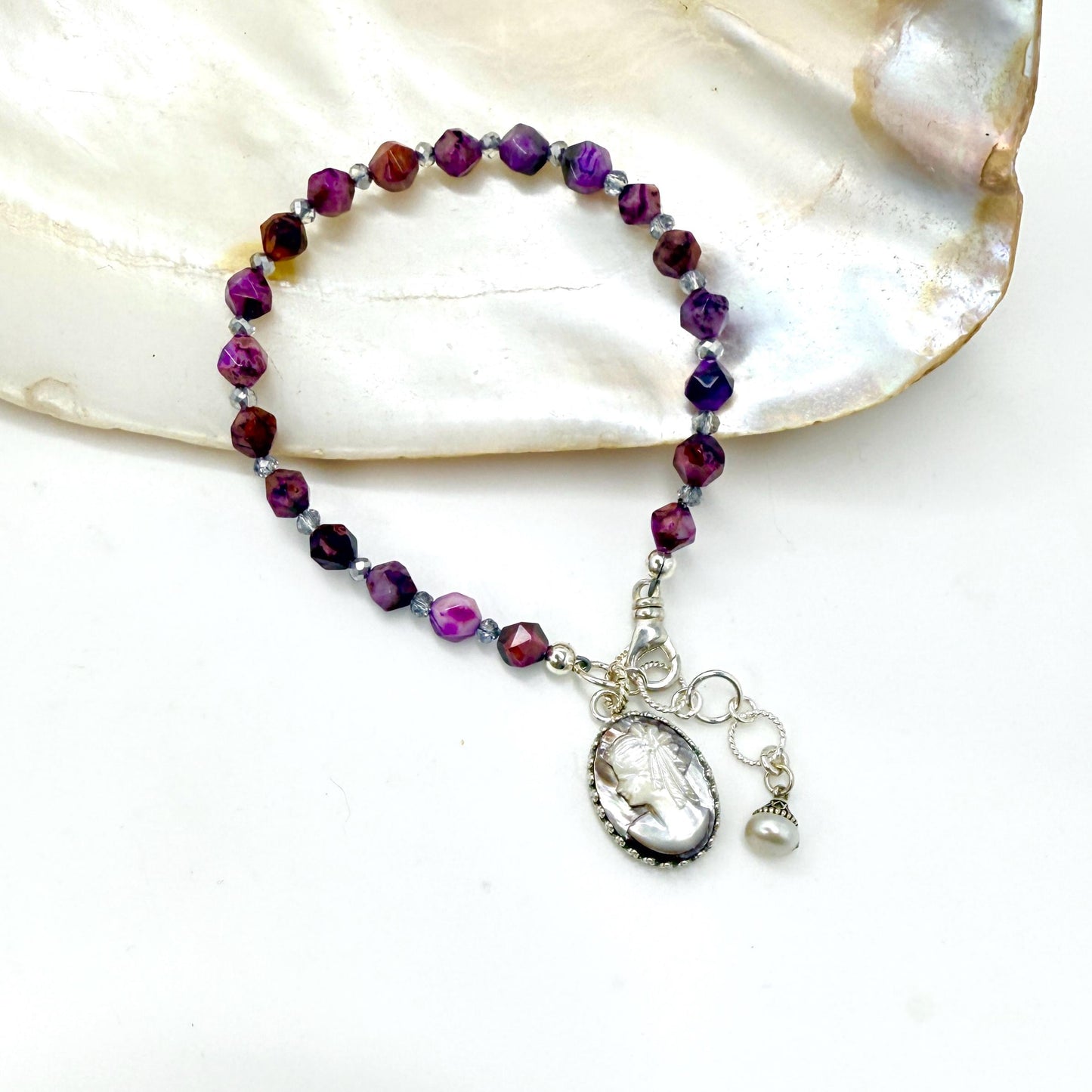 Mother of Pearl Shell Cameo Charm Bracelet, Gemstone Jewelry, Victorian Vintage Cameo, Unique Graduation Gift for Daughter, Girls, Women