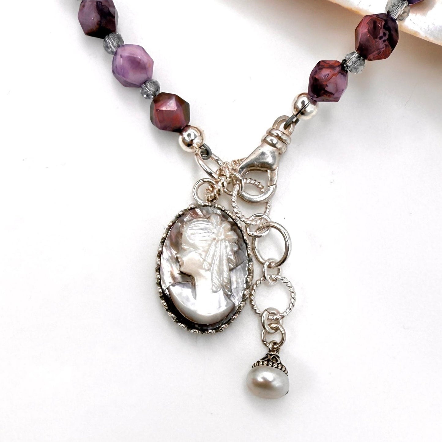 Mother of Pearl Shell Cameo Charm Bracelet, Gemstone Jewelry, Victorian Vintage Cameo, Unique Graduation Gift for Daughter, Girls, Women