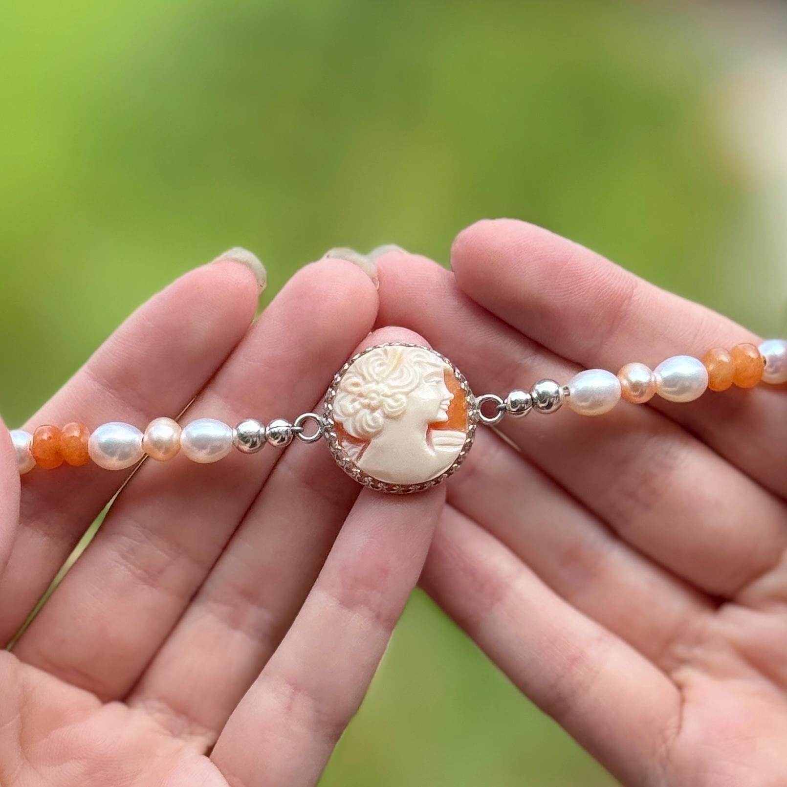 One-of-a-Kind Vintage Shell Cameo Bracelet, Unique Keepsake Anniversary Gift for Girlfriend, Gifts for Her, Keepsake, Italian Jewelry