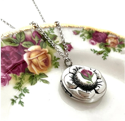 Sterling Silver Locket Necklace, Romantic Red Rose 20th Anniversary Gift, Gift for Wife, Broken China Jewelry