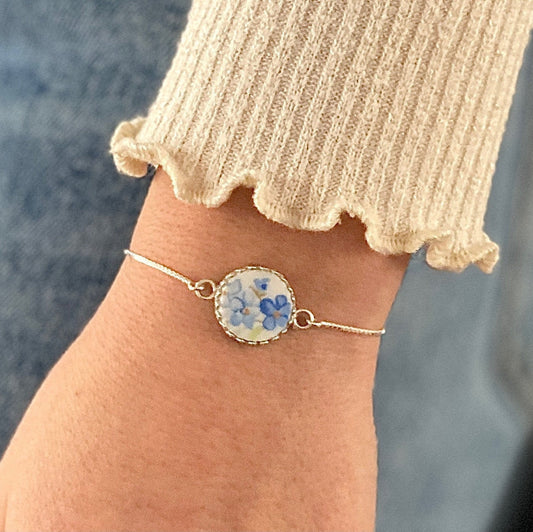 Silver Forget Me Not Bolo Bracelet, Minimalist Dainty Jewelry, Broken China Flower Jewelry, Friendship Birthday Gifts for Women