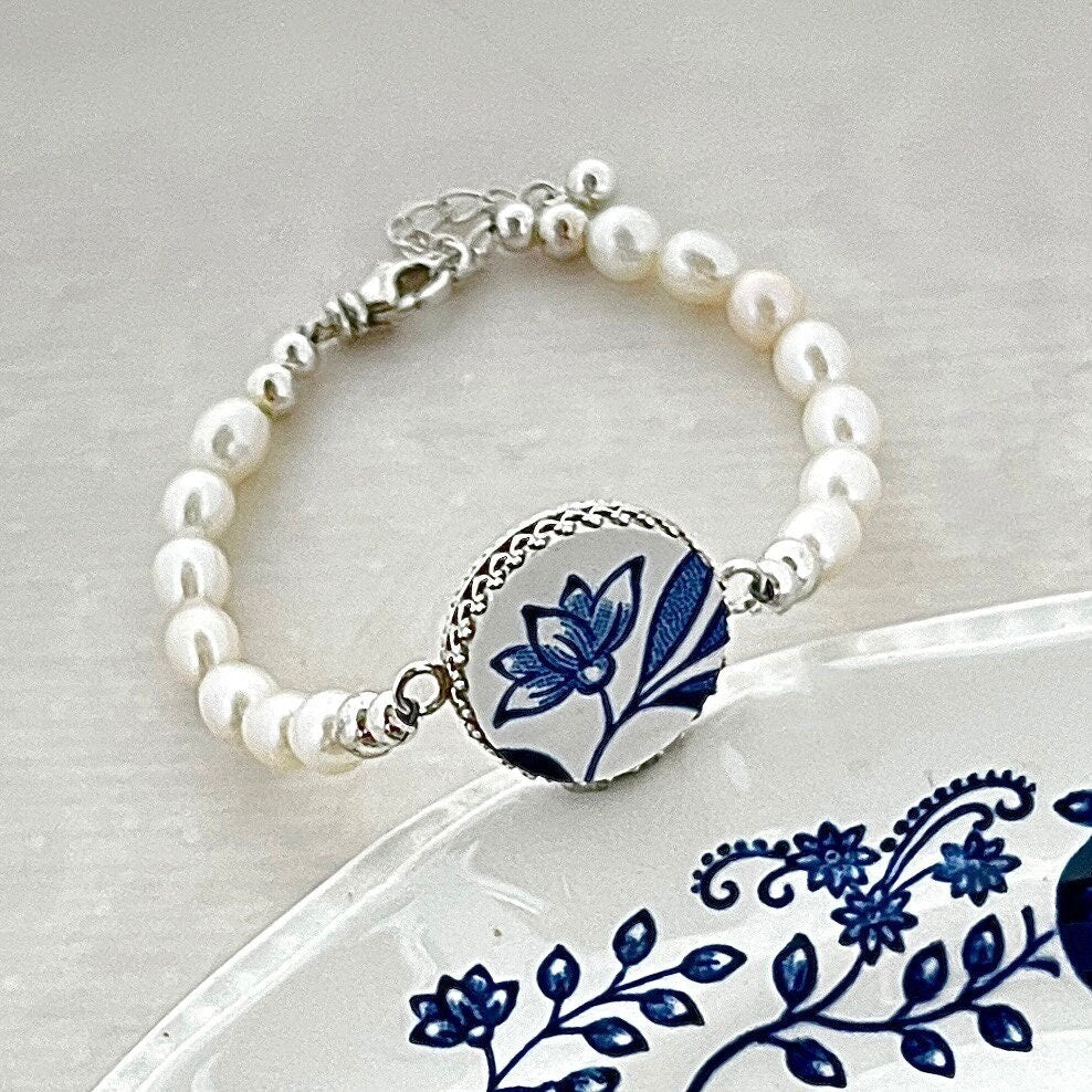 Blue Onion Vintage China, Freshwater Pearl Bracelet, Broken China Jewelry, Unique Jewelry Gifts for Women