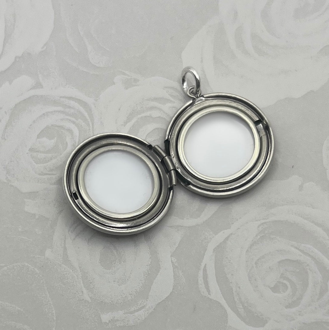 Mother of Pearl Photo Locket Necklace, Unique Anniversary or Valentines Day Gift for Her