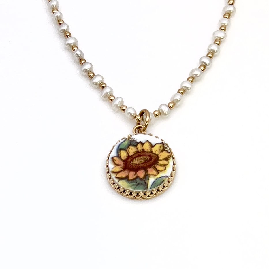14k Solid Gold Sunflower Pearl Necklace