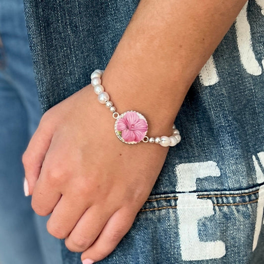 Pink Hibiscus Hawaiian Flower Pearl Bracelet, Tropical Beach Wedding, Hawaii Gifts for Women, Freshwater Pearl