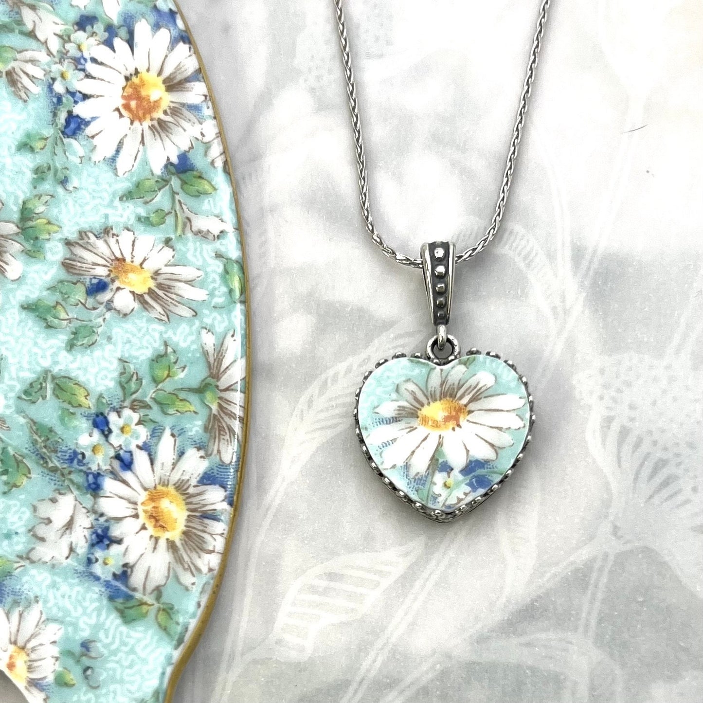 Sterling Silver Daisy Necklace, 20th Anniversary China Gift for Wife, Romantic Broken China Jewelry