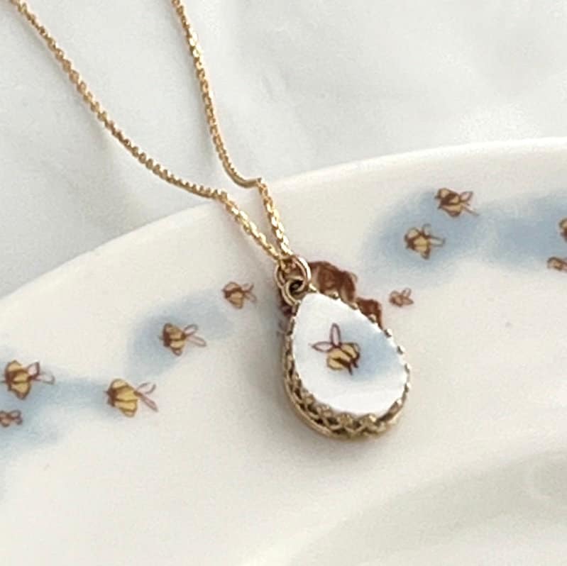 14k Solid Gold Honey Bee China Pendant or Necklace