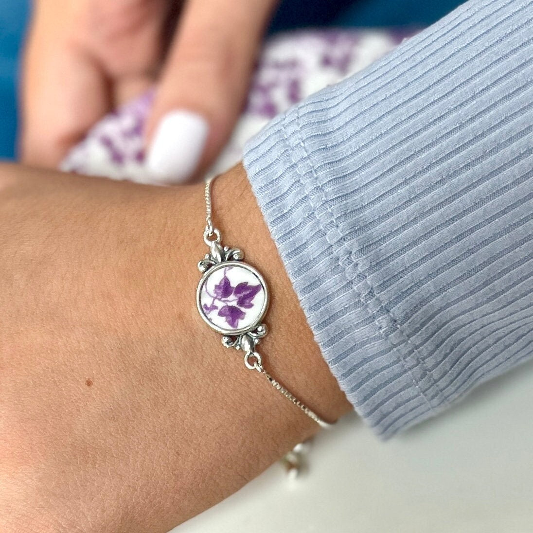 Purple Leaf Vintage China Bracelet, Adjustable Sterling Silver Bolo Bracelet, Shelley Dainty Mauve Broken China Jewelry, Nature Jewelry Gift