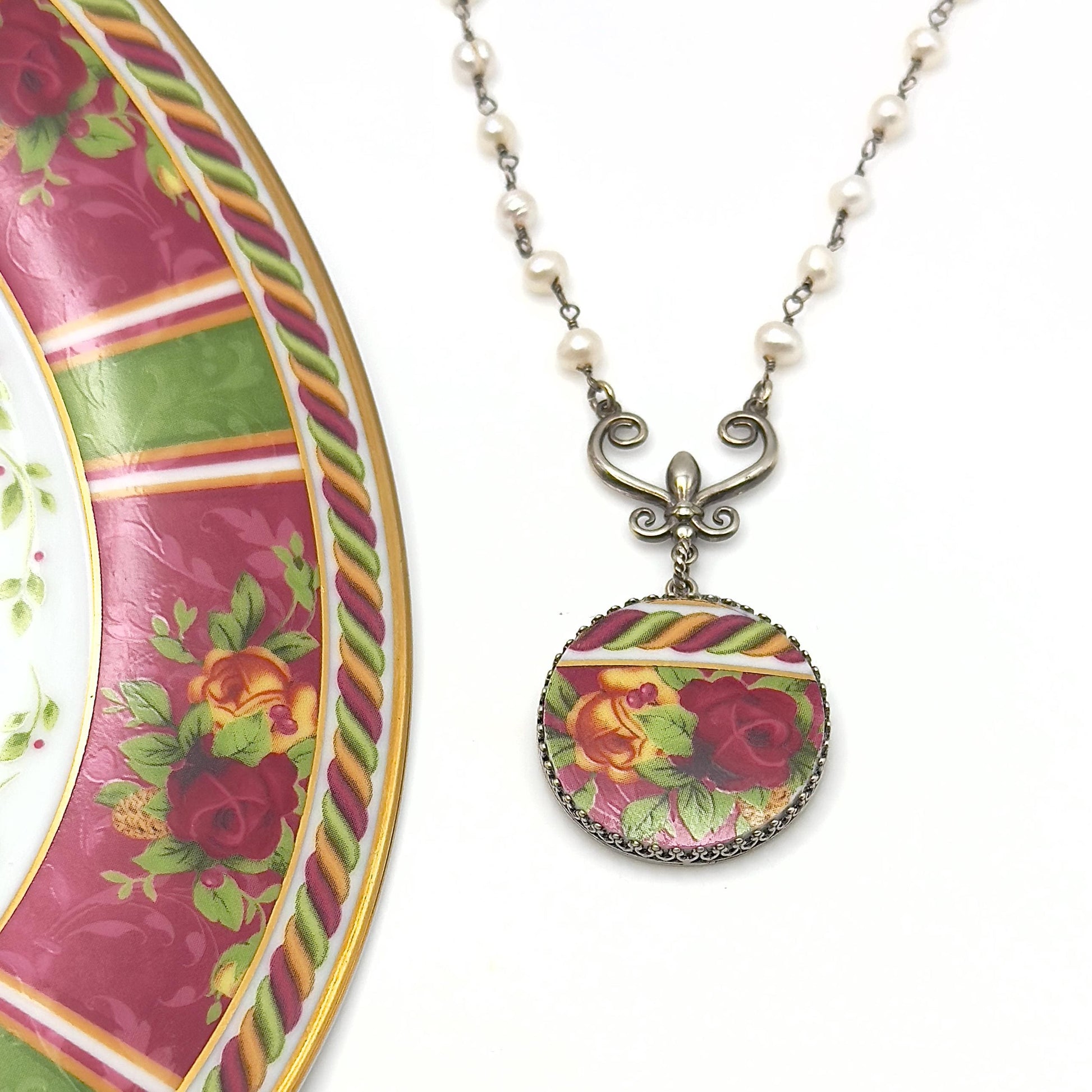 Old Country Roses, Red and Yellow Rose Victorian Christmas Necklace, Royal Albert Broken China Jewelry Gifts