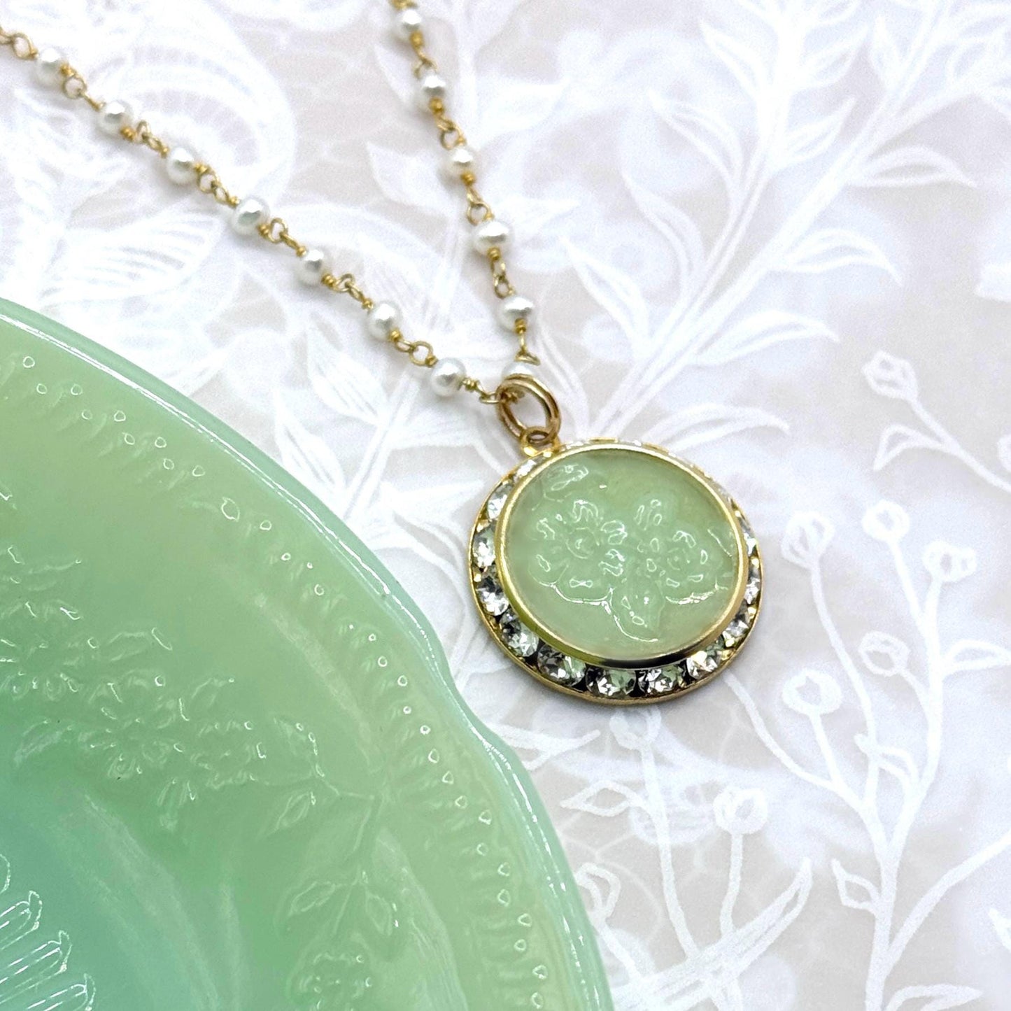 Adjustable Gold Jadeite Crystal Necklace, Freshwater Pearl Jewelry, Anchor Hocking Fire King, Depression Glass