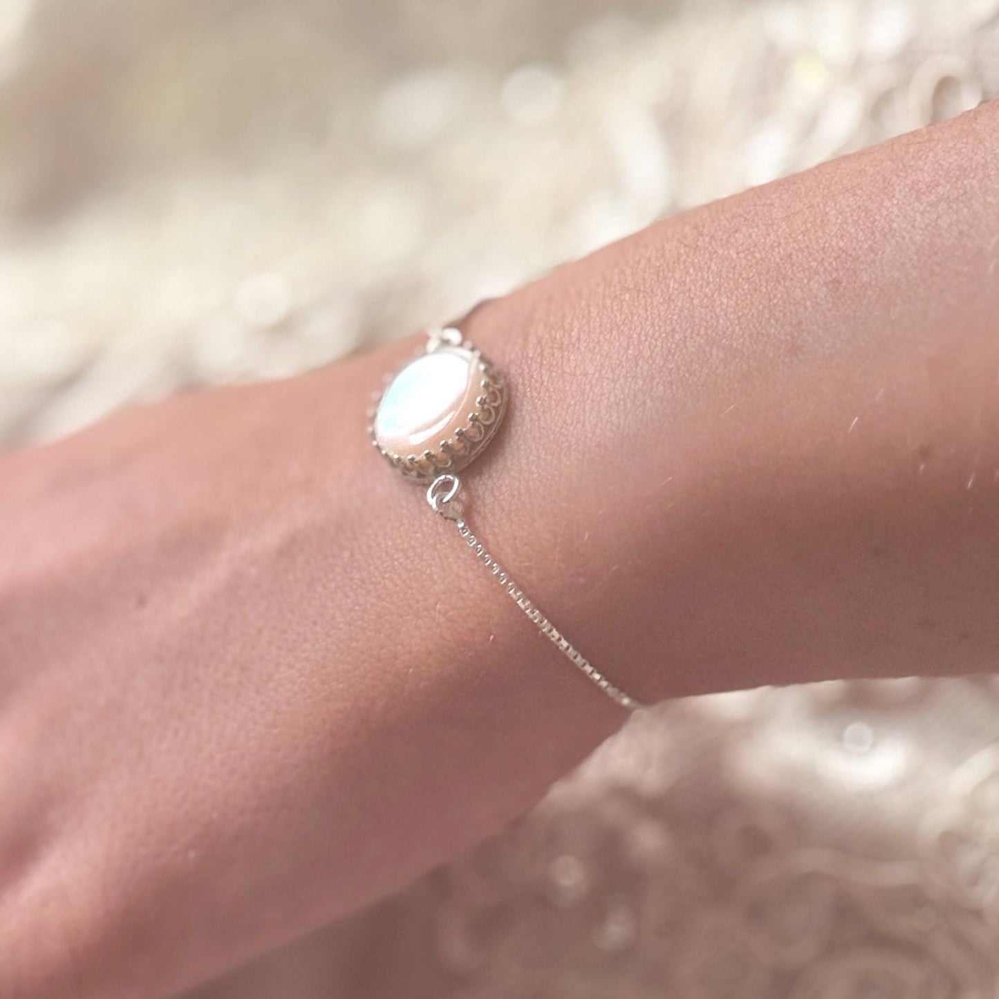 Vintage Mother of Pearl Bridal Jewelry, Dainty Sterling Silver Adjustable Bolo Bracelet, Bridesmaid Jewelry Gift, Wedding Bracelet for Bride