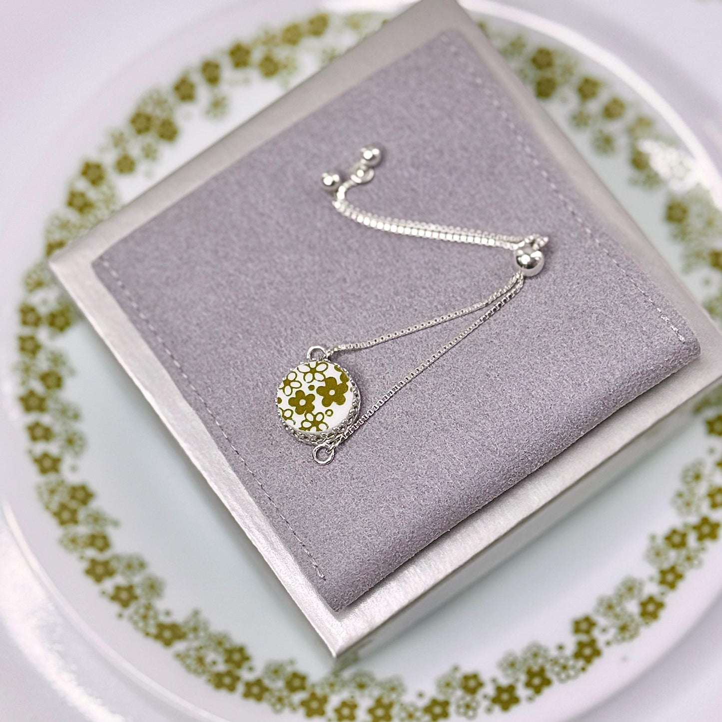 Crazy Daisy Bolo Bracelet, Dainty Adjustable Sterling Silver Bracelet, Vintage Pyrex Sentimental Keepsake Gift