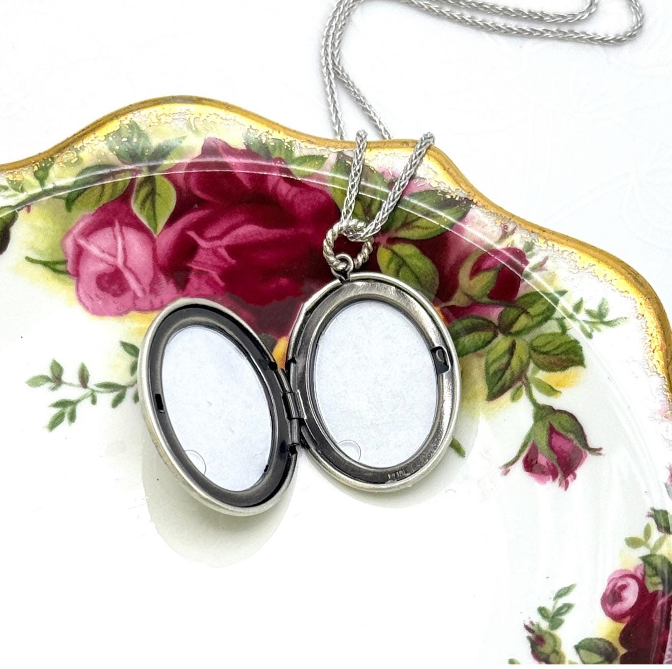 Old Country Roses Photo Locket Necklace, 20th Anniversary Keepsake Gifts for Wife, Sterling Silver Broken China Jewelry