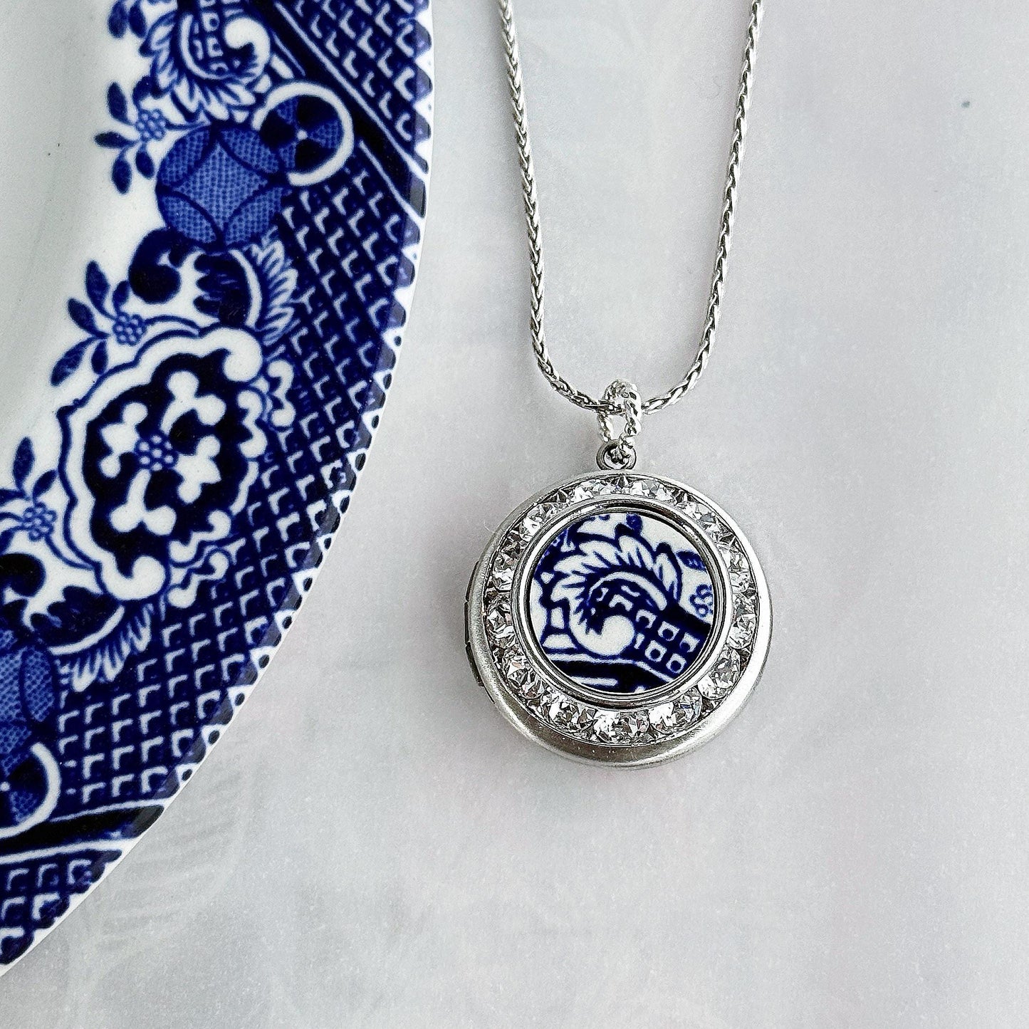 Vintage Blue Willow Locket Necklace, 9th Anniversary Gifts for Wife, Crystal Photo Locket, Broken China Jewelry