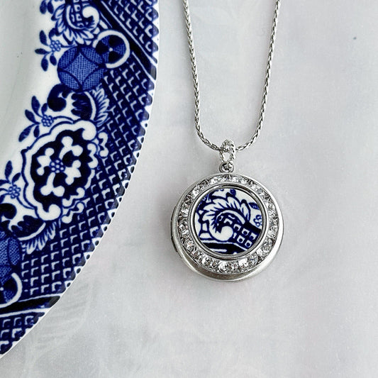 Vintage Blue Willow Locket Necklace, 9th Anniversary Gifts for Wife, Crystal Photo Locket, Broken China Jewelry