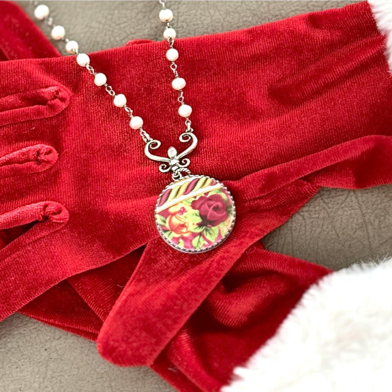 Old Country Roses Victorian Christmas Necklace, Royal Albert Broken China Jewelry