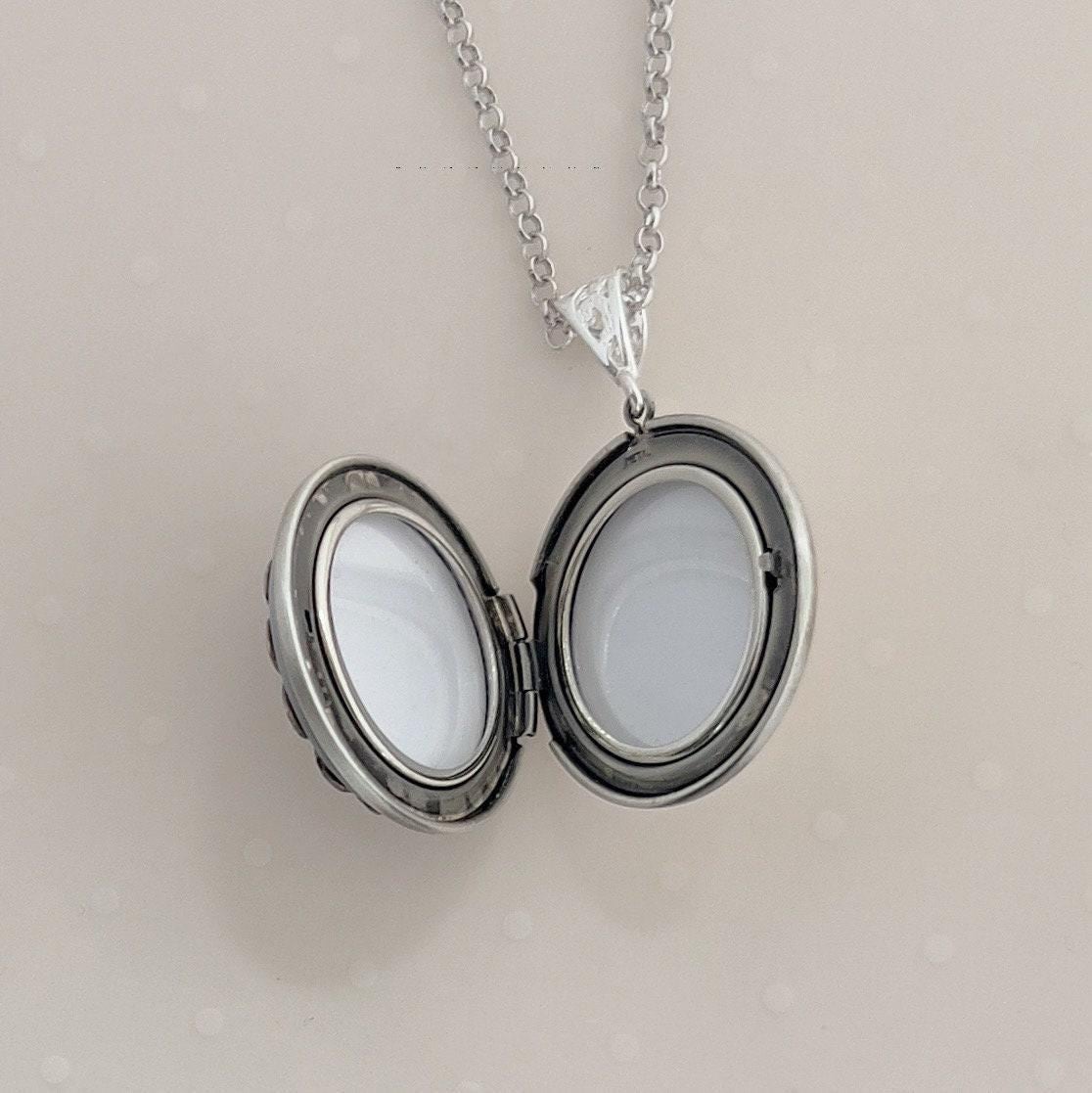 Blue Willow Locket Necklace, Vintage Broken China Jewelry, Gifts for Mom