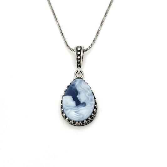 Mother and Child Cameo Necklace, Gift for Mom, Dainty Pendant Necklace