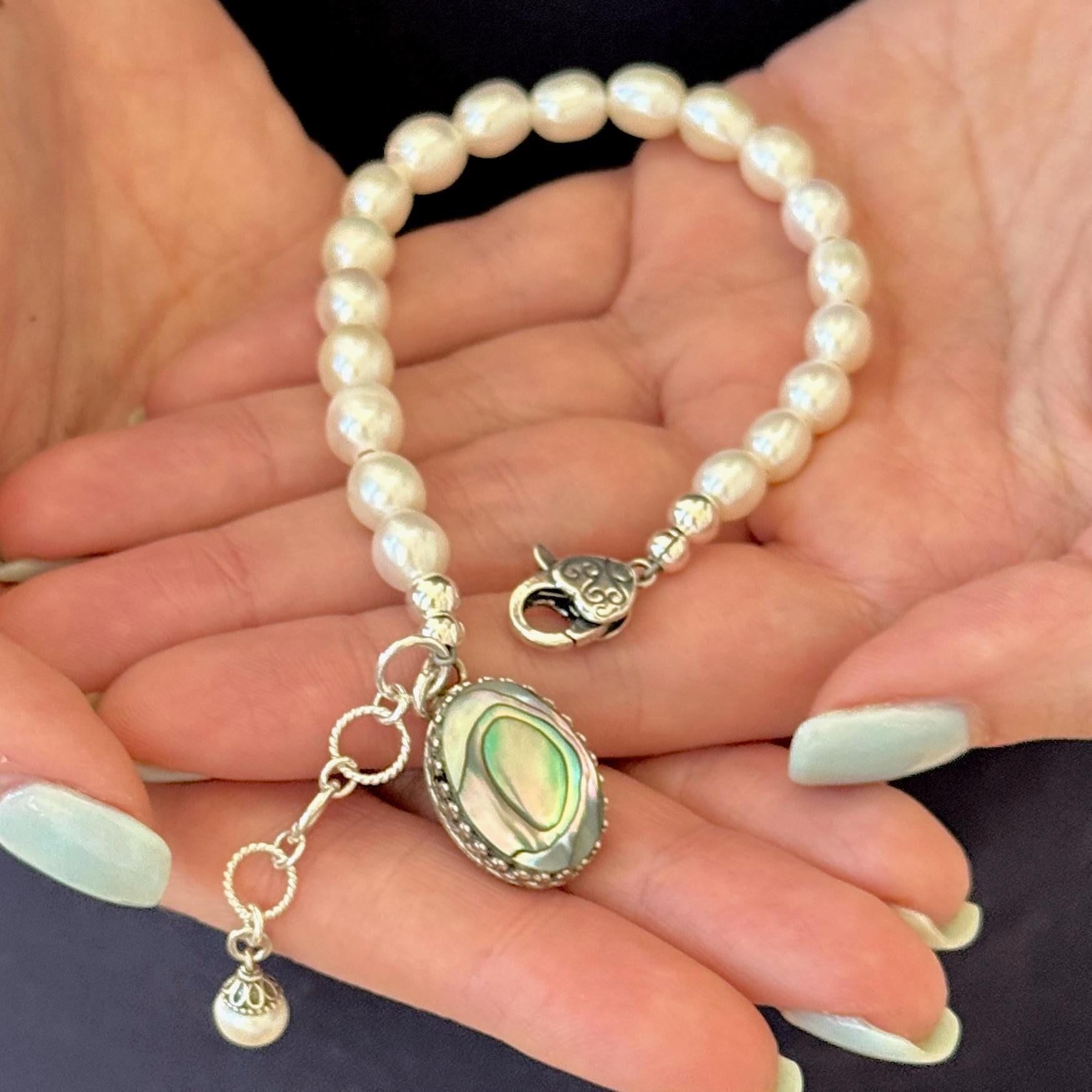 Pearl and Abalone Shell Bracelet, White Summer Jewelry, Tropical Beach Wedding
