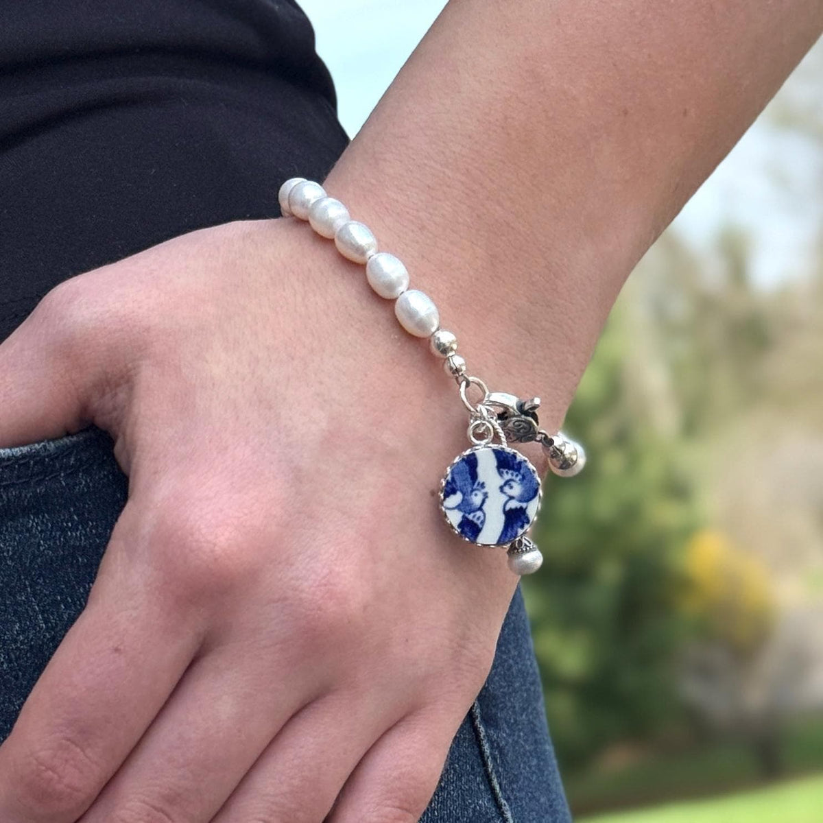 Love Birds Pearl Bracelet, Vintage Blue Willow China Jewelry, Romantic 20th Anniversary Gift for Wife/Partner