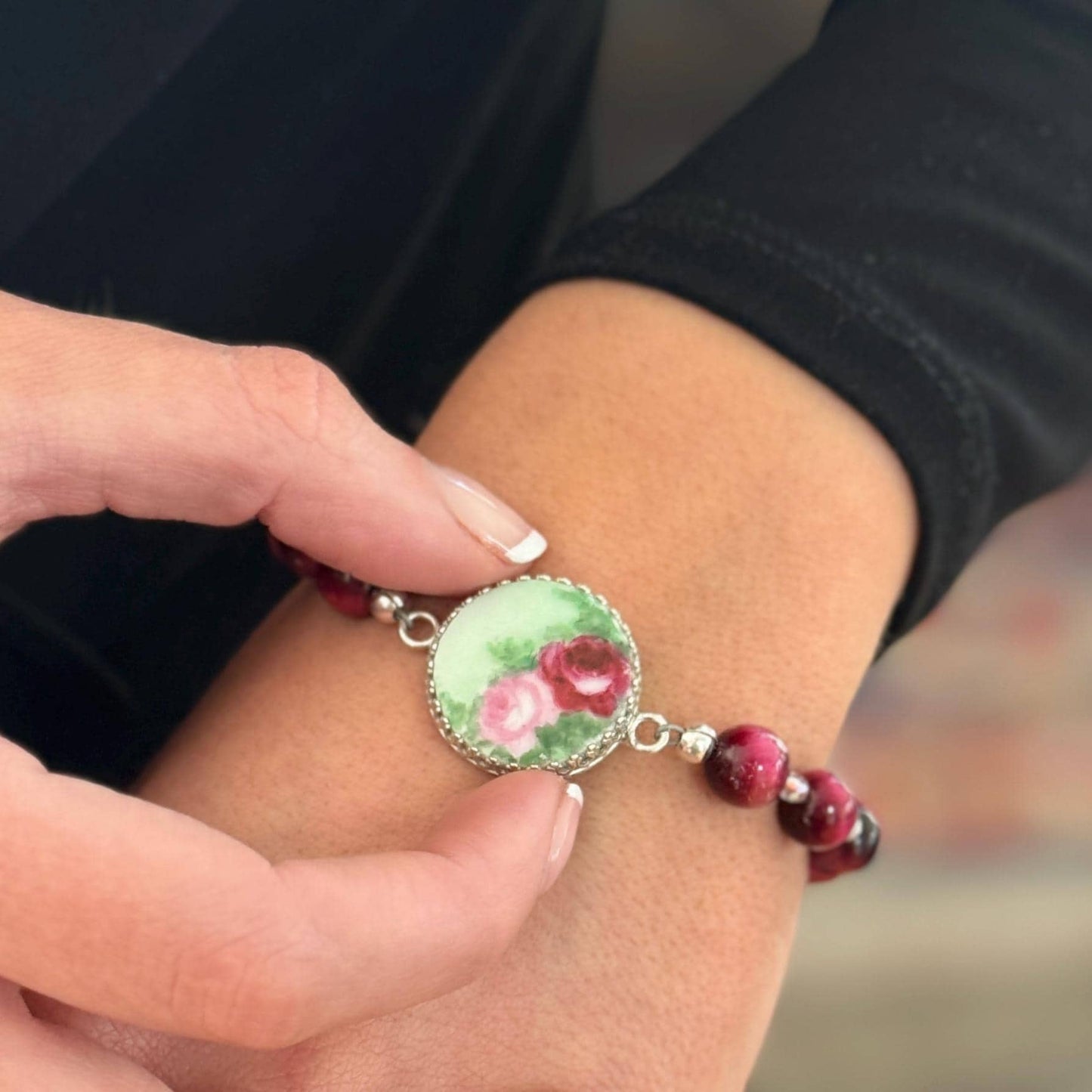 Hand Painted Roses Antique Button Bracelet, Porcelain Jewelry, 18th Anniversary Gift for Wife, Cats Eye