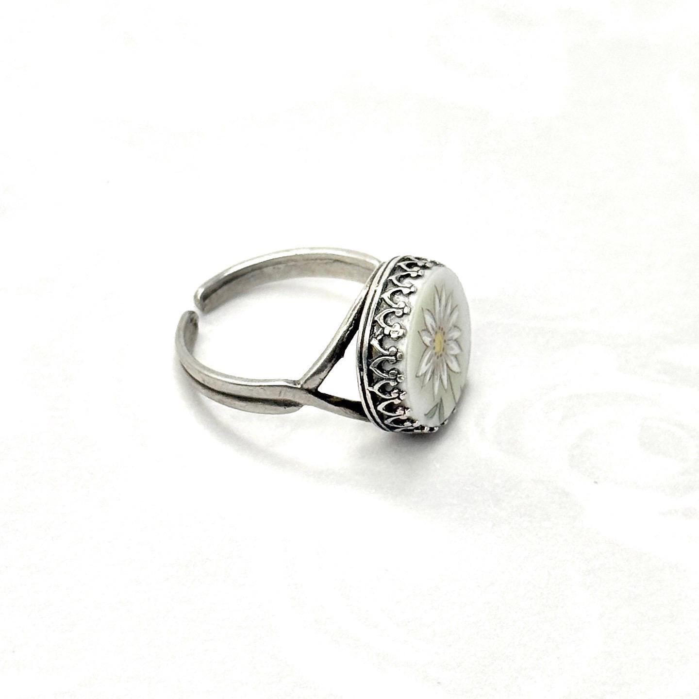 Daisy Vintage Porcelain Sterling Silver Ring, Spring Broken China Jewelry