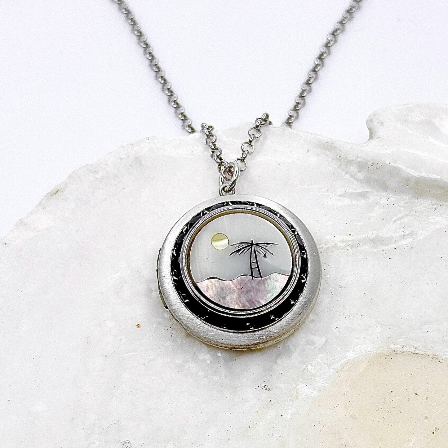 Palm Tree Photo Locket, Tropical Beach Jewelry, Photo Locket Necklace, Vintage Inlaid Shell, Gifts for Women