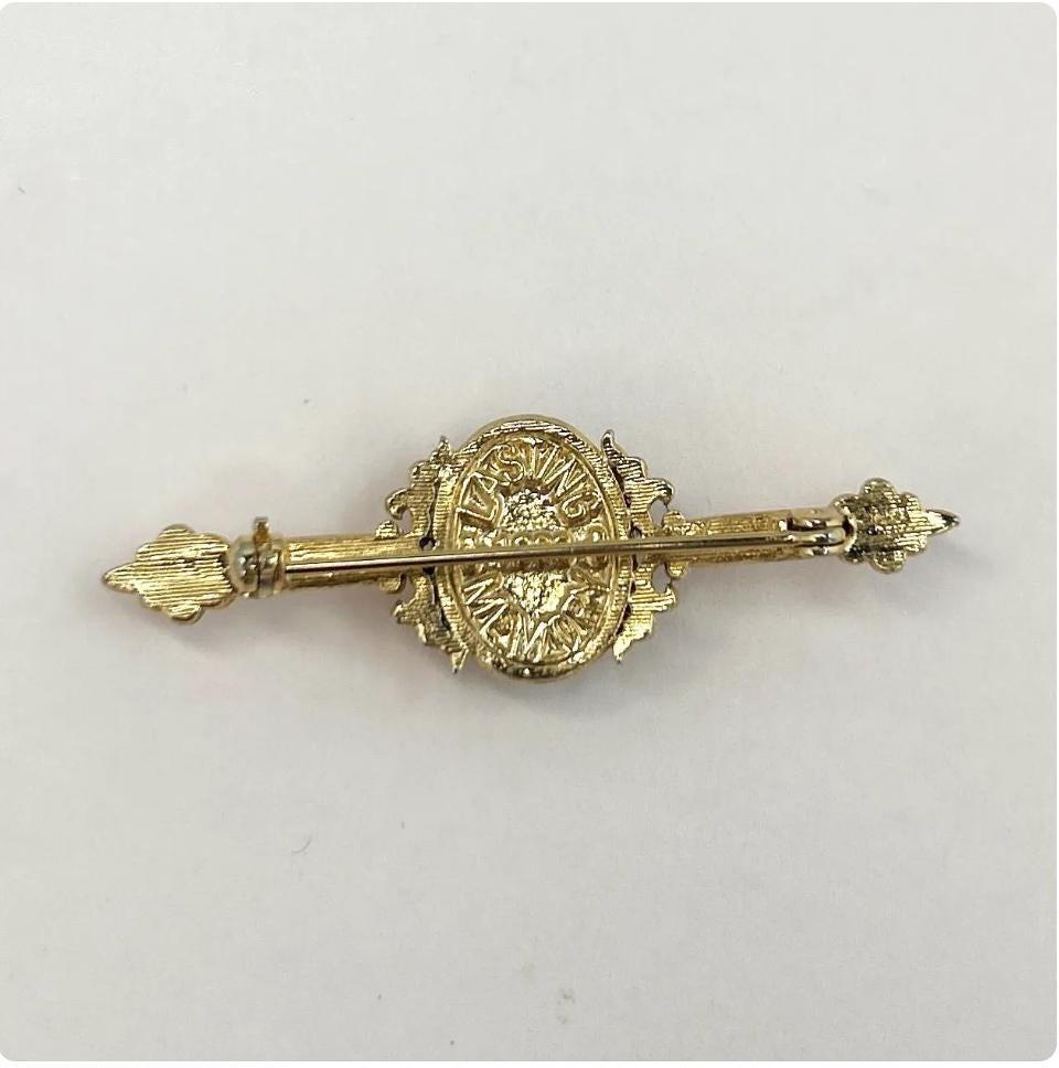 Italian Cameo Bar Pin Victorian Pin, Mother of Pearl Brooch, Vintage Shell Cameo Jewelry