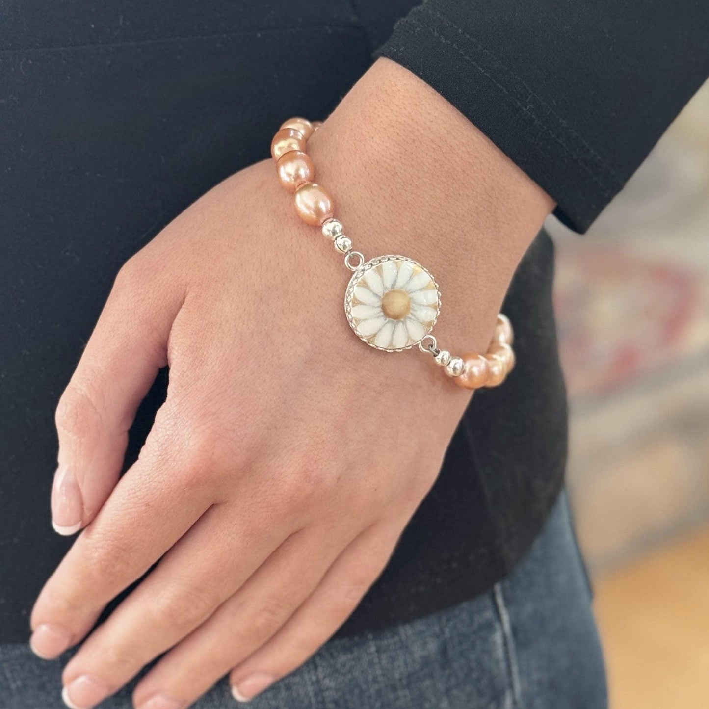 Antique Daisy Button Bracelet, Hand Painted Porcelain Jewelry, 18th Anniversary Gift for Wife, Peach Pearl Spring Bracelet