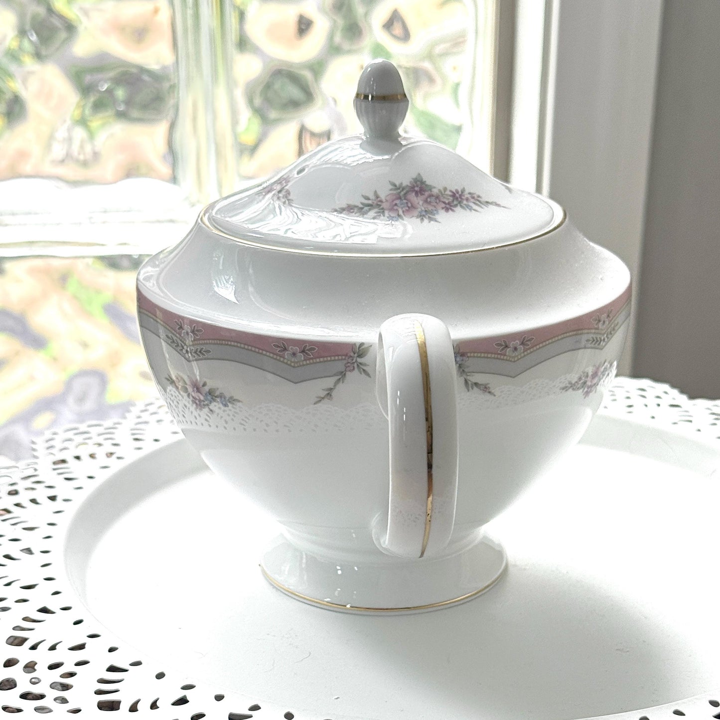 Wedgwood Rosalie Teapot, 20th Anniversary Vintage China Traditional Gift for Wife, Bridal Shower Gift for Bride