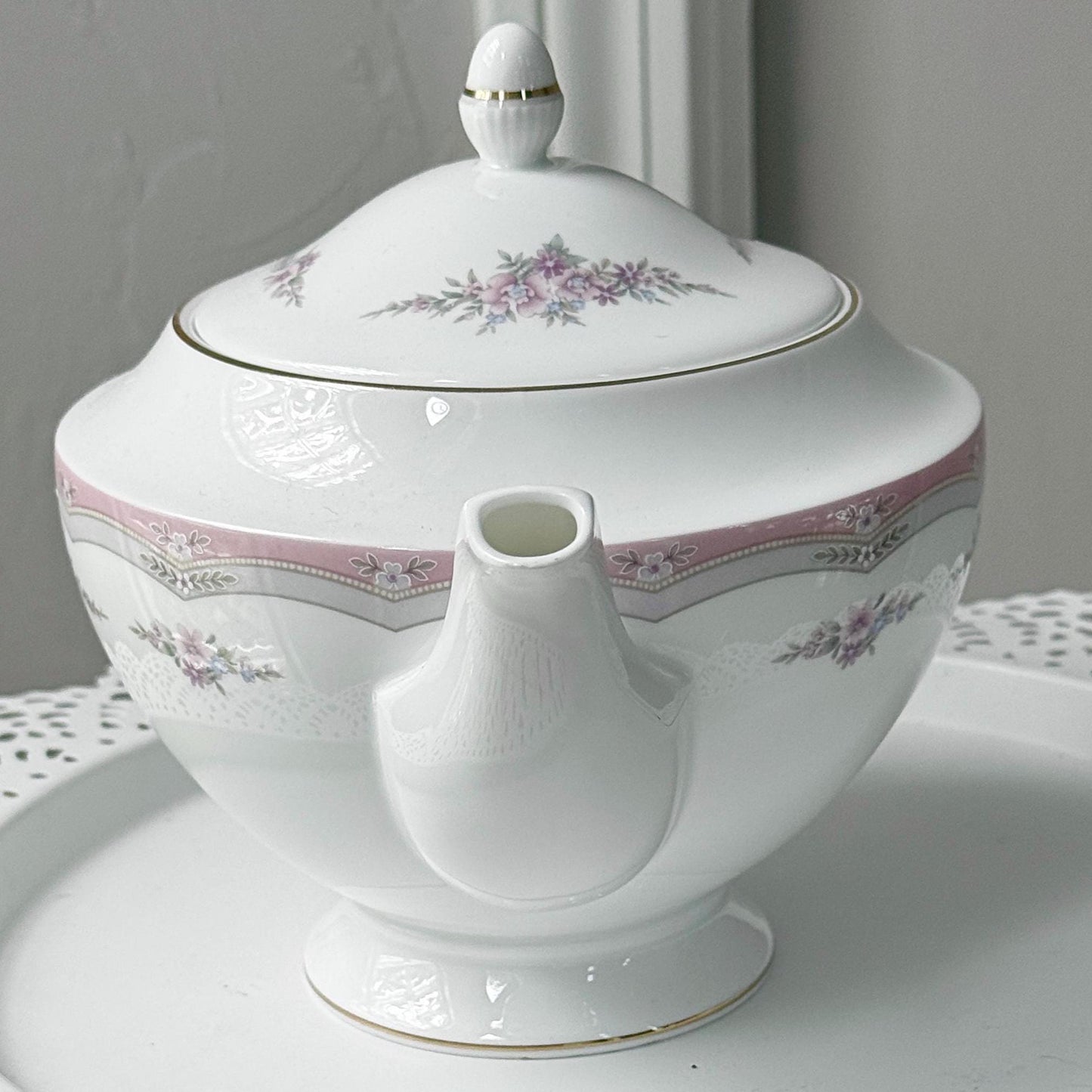 Wedgwood Rosalie Teapot, 20th Anniversary Vintage China Traditional Gift for Wife, Bridal Shower Gift for Bride