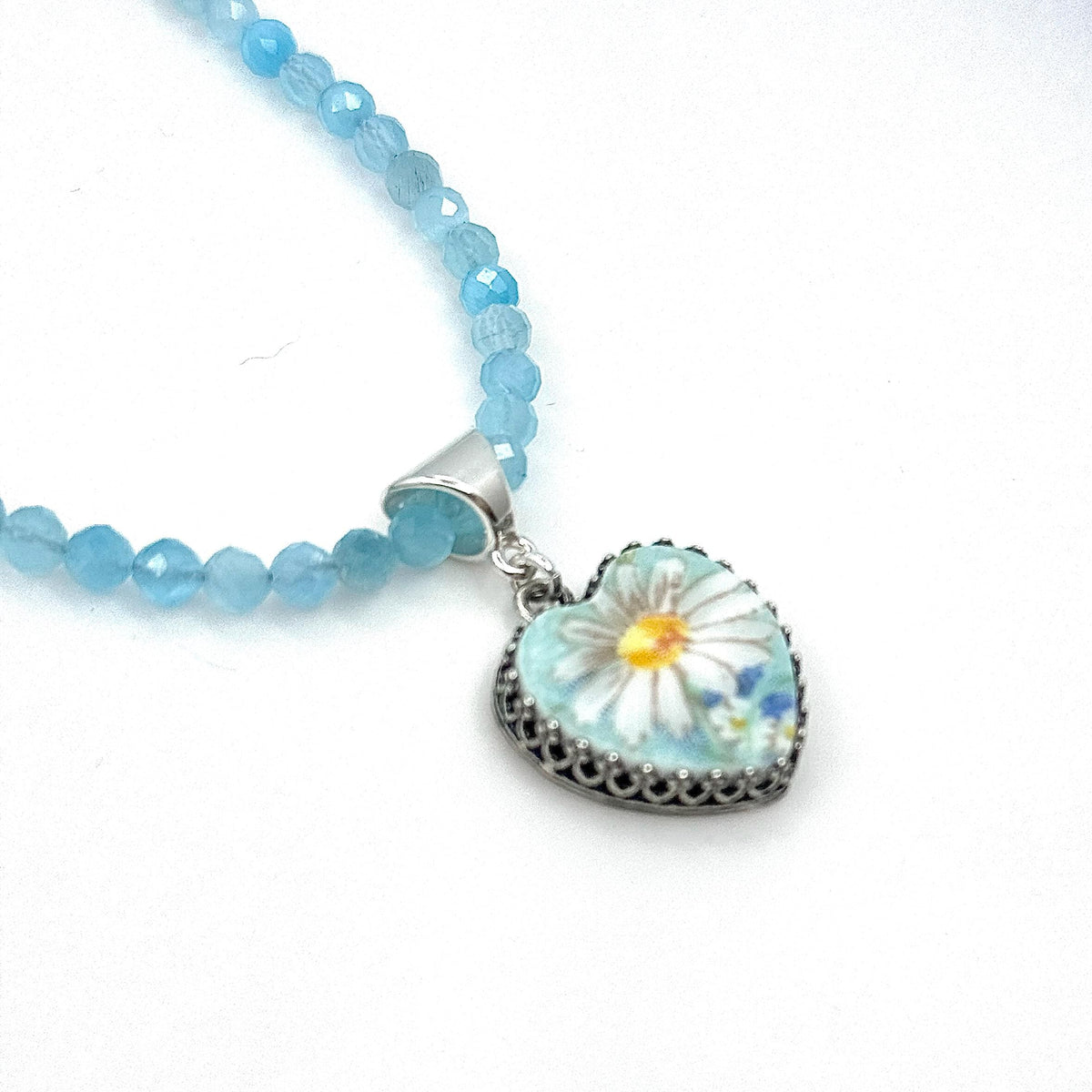 Porcelain Heart Gemstone Cat's Eye Necklace, 18th Anniversary Jewelry, Romantic Sentimental Daisy Necklace