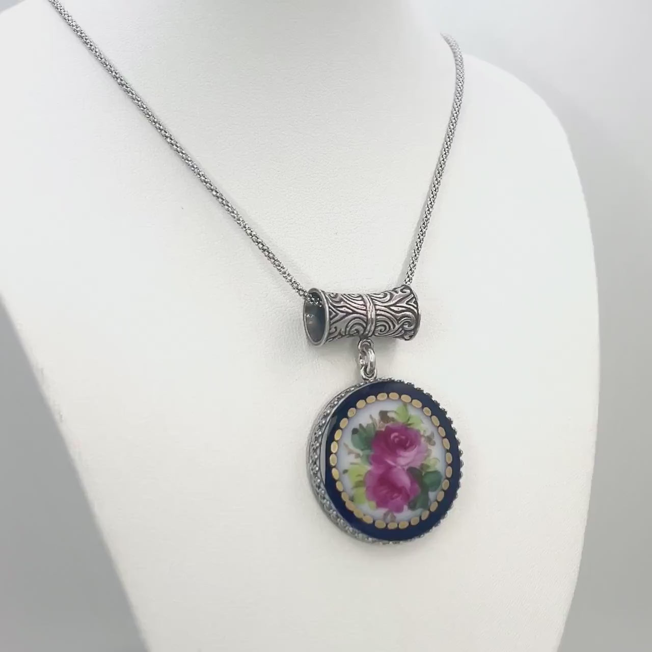 Romantic Antique Rose Button Necklace, Porcelain 18th Anniversary Gift for Wife, Hand Painted