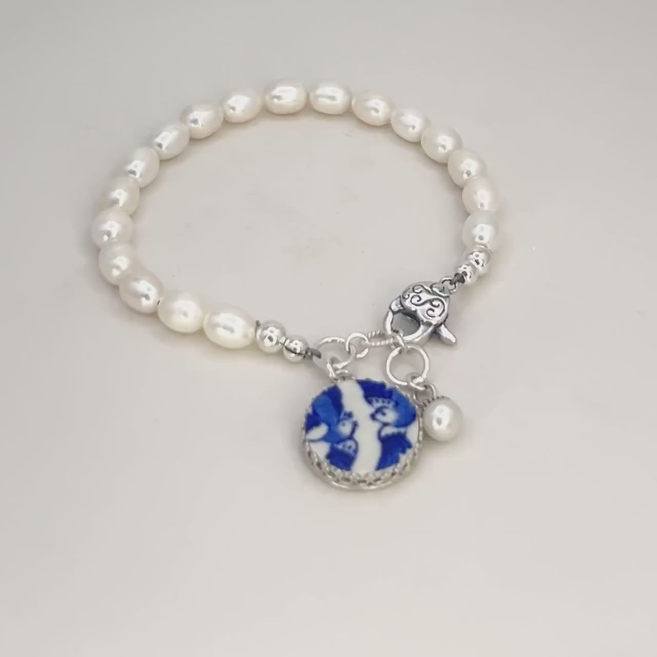Love Birds Pearl Bracelet, Vintage Blue Willow China Jewelry, Romantic 20th Anniversary Gift for Wife/Partner