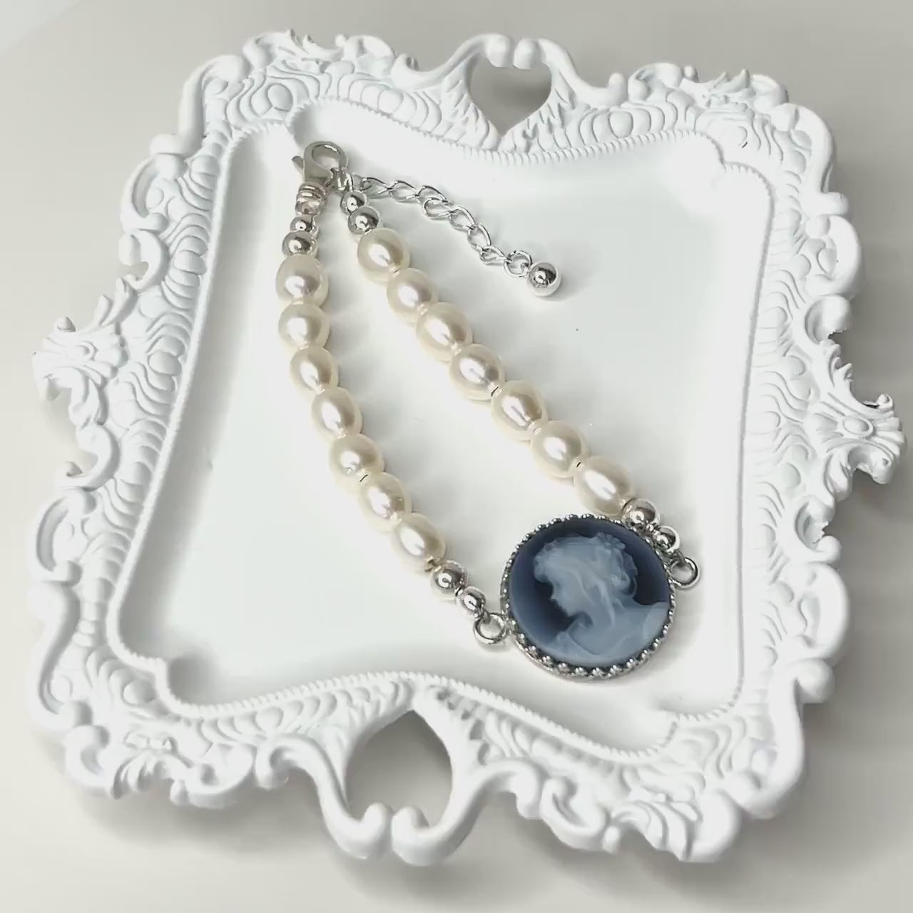 Cameo Freshwater Pearl Bracelet, Unique Jewelry Gifts for Women, Authentic Cameo Jewelry, Elegant Woman Silhouette, Real Blue Agate Cameo