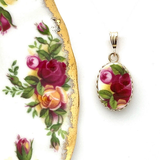14k Old Country Roses Pendant