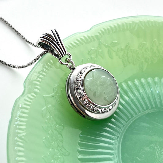 Adjustable Jadeite Photo Locket, Unique Crystal Jewelry, Fire King Alice Pattern, Vintage Locket Necklace, Gifts for Women