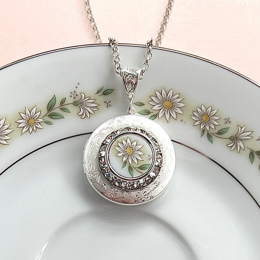 Daisy Flower Locket Necklace, Broken China Jewelry, Anniversary Gifts for Her Vintage Photo Locket
