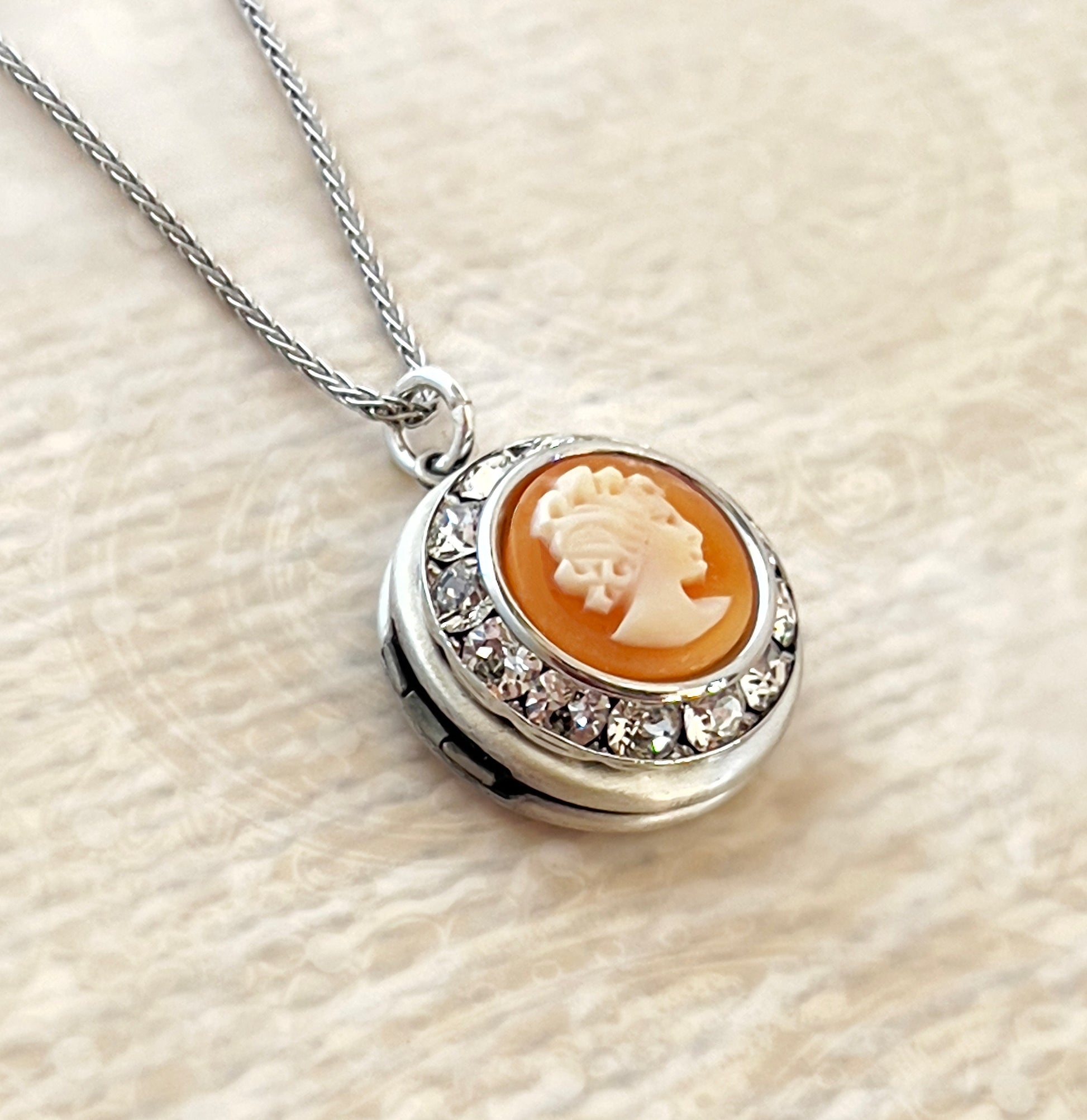 Vintage Shell Cameo Locket Necklace, Victorian Photo Locket, Girlfriend Gift, Anniversary Gifts for Her