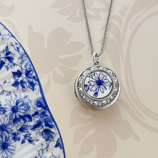 Adjustable Photo Locket Necklace, Girlfriend Gift, Anniversary Gifts for Her, Broken China Jewelry Daisy Locket