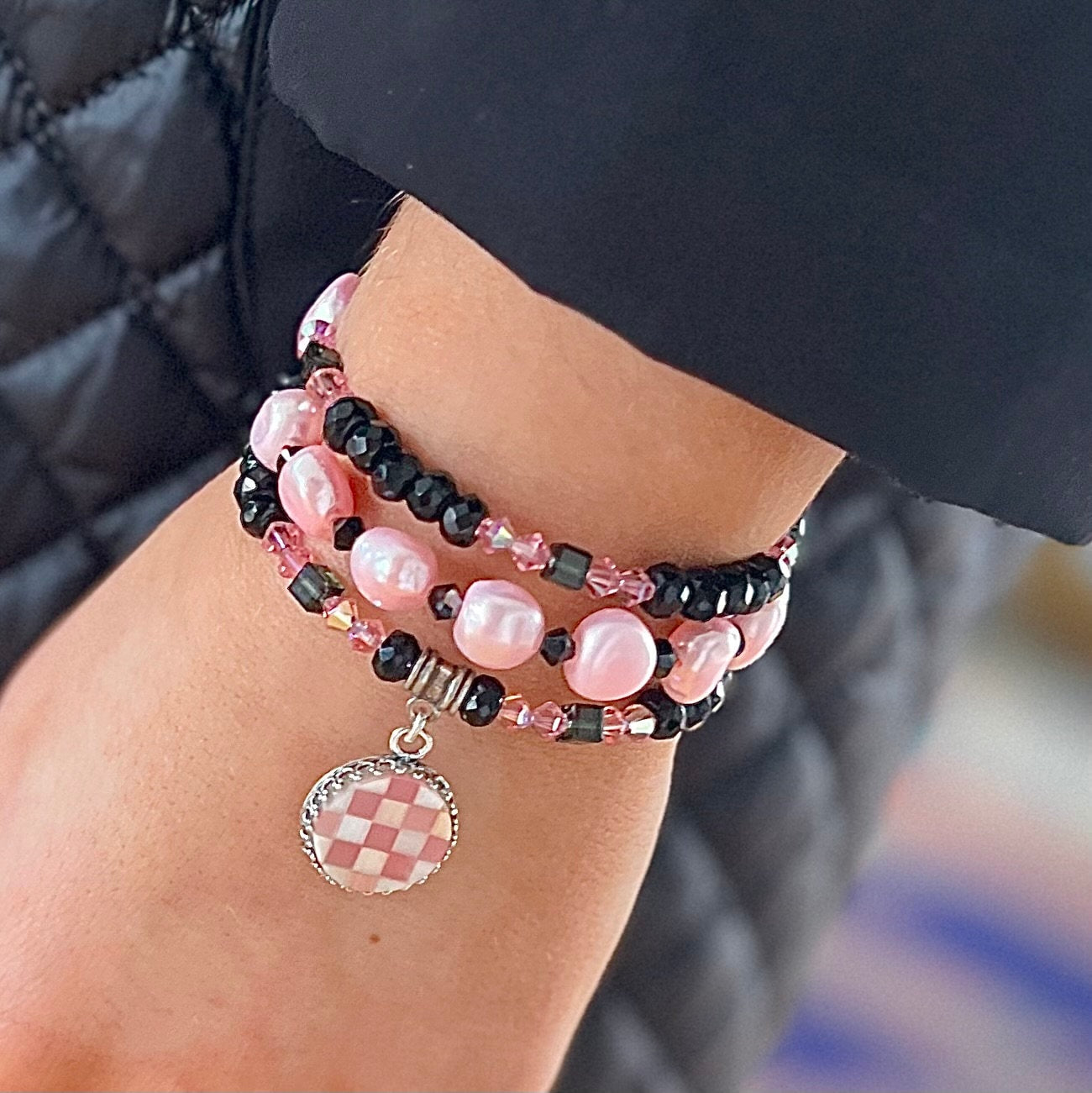 Pink Vintage Mother of Pearl Shell Bracelet, Black Onyx and Pink Pearl Jewelry, Unique Gift for Her, Coil Wrap Bracelet, Valentines Day GIft